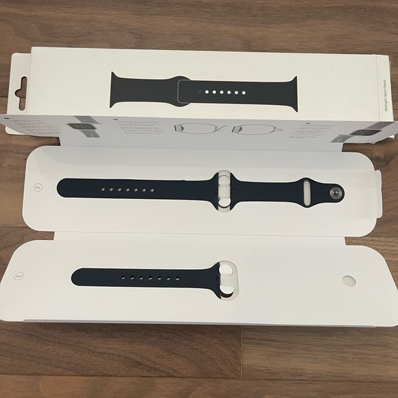 NWOT 41 MM Midnight Apple Watch Band - Picture 1 of 4